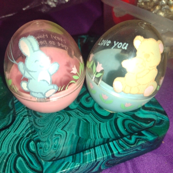 2 Vintage Hallmark Plastic Easter Eggs - Picture 1 of 9